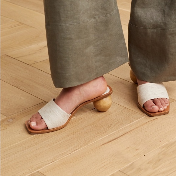 Cult Gaia Tao Sandals - Picture 2 of 5